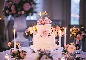 Kokio dydžio turi būti vestuvinis tortas?